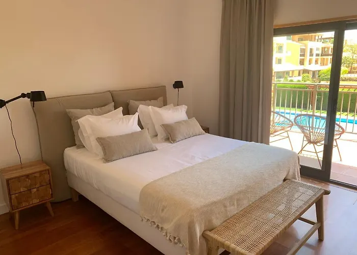 Hideaway - Golf, Pool &