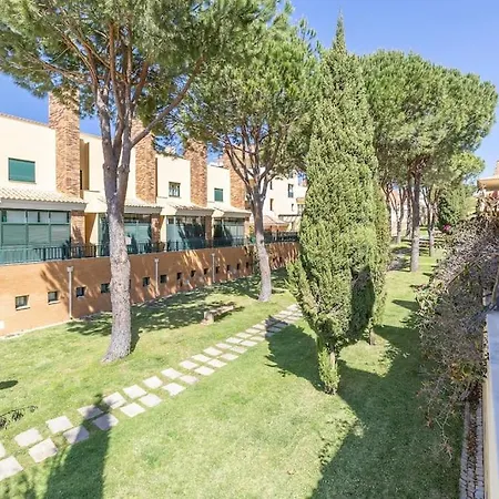 Hideaway - Golf, Pool &